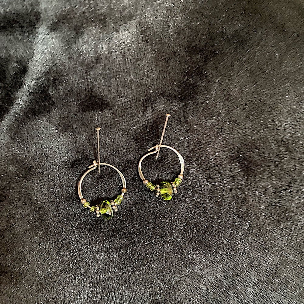 Siver & green beaded mini hoop earrings
